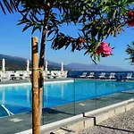 A Torra Aparthotel 4*