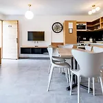 A Torra Aparthotel 4*