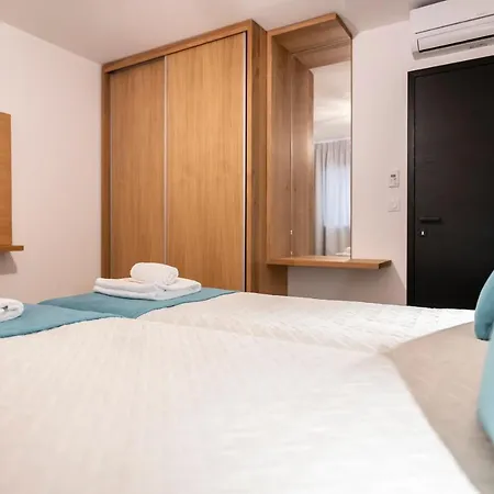 A Torra Aparthotel 4*